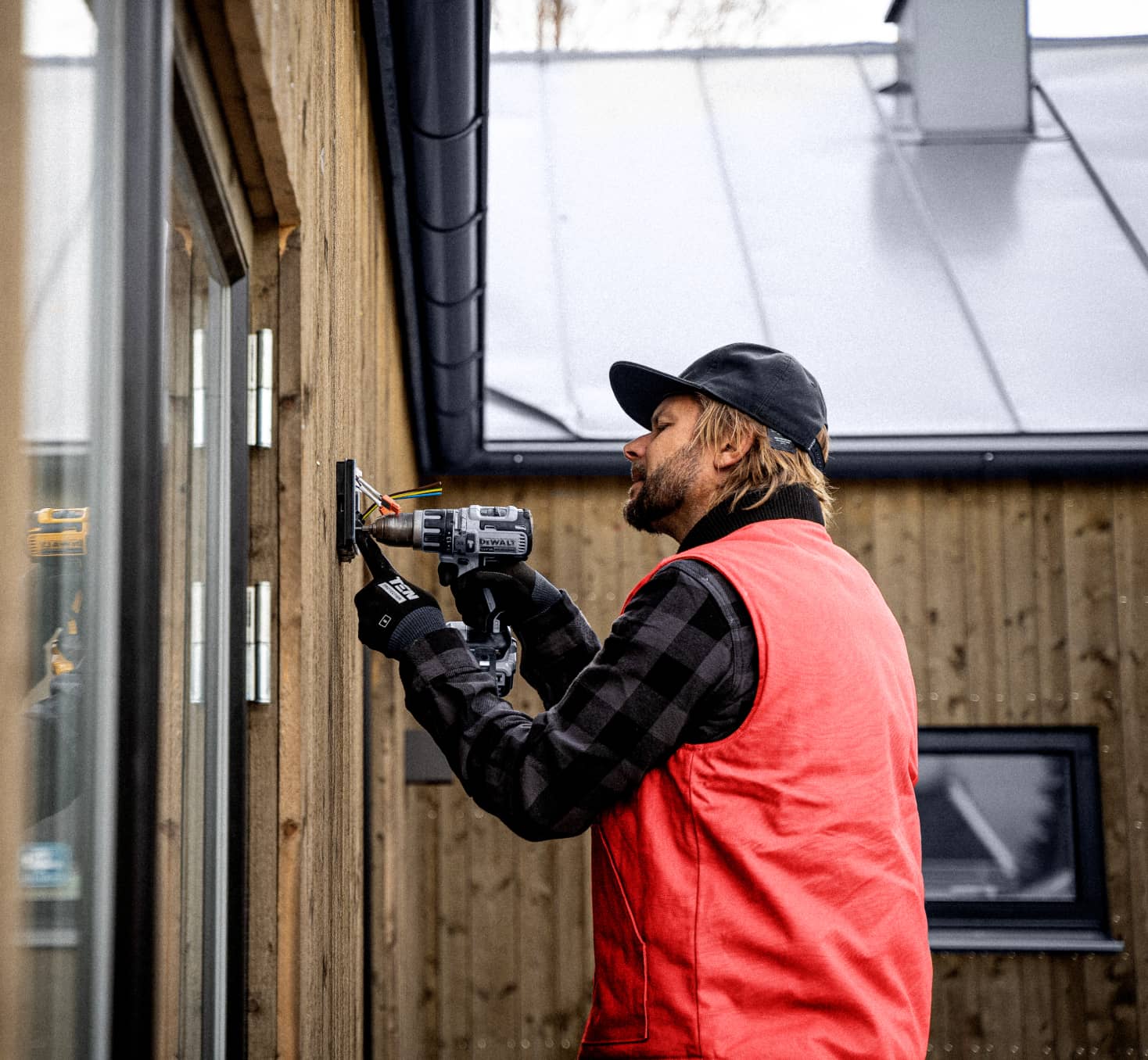 Goal Is To Deliver High Quality Work - Roofing X Webflow Template